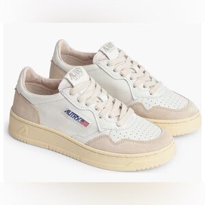 Autry White & Beige Medalist Low Sneakers | Size 8
